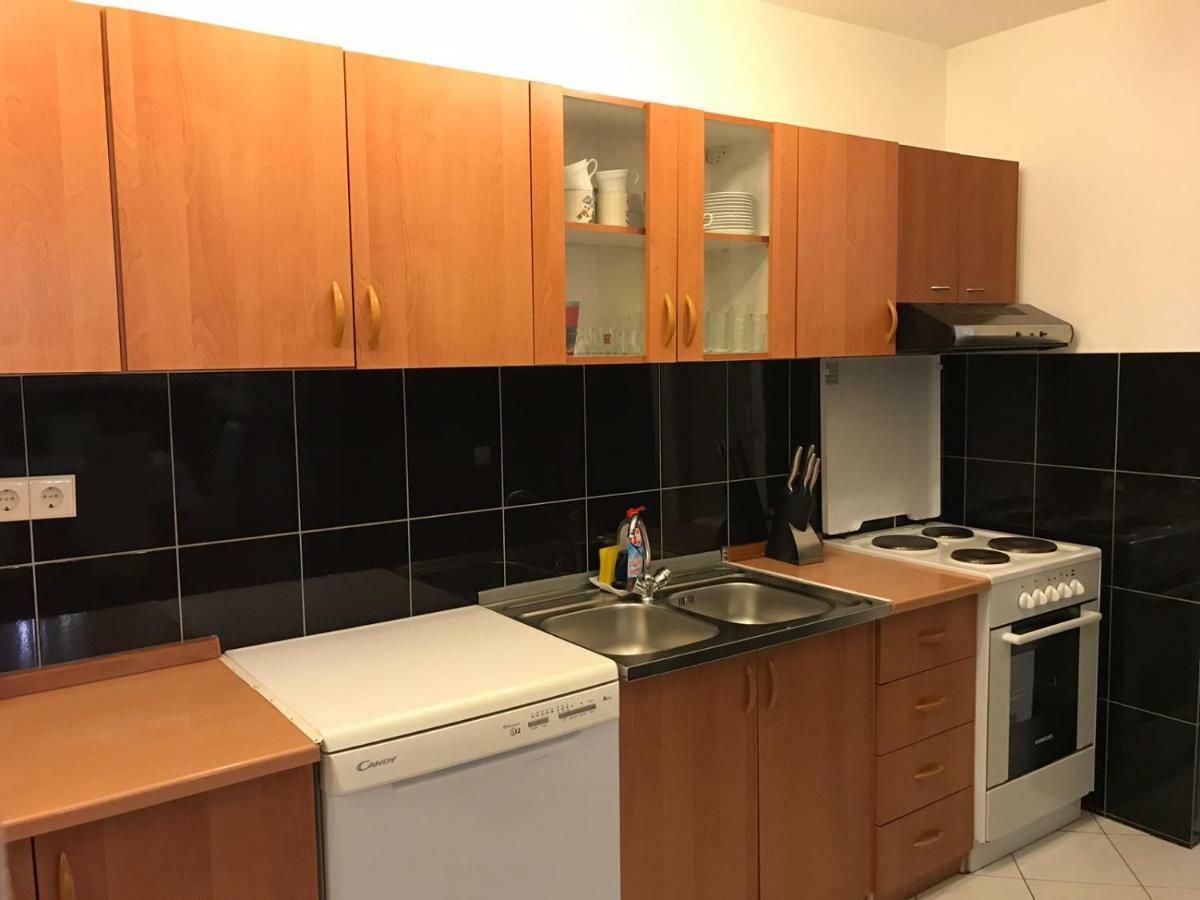 Ceki Appartement *